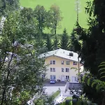 Апарт-отель Haus Lechner 4*