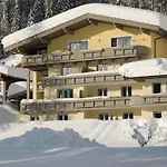 Haus Lechner 4* Санкт-Якоб-ин-Хаус